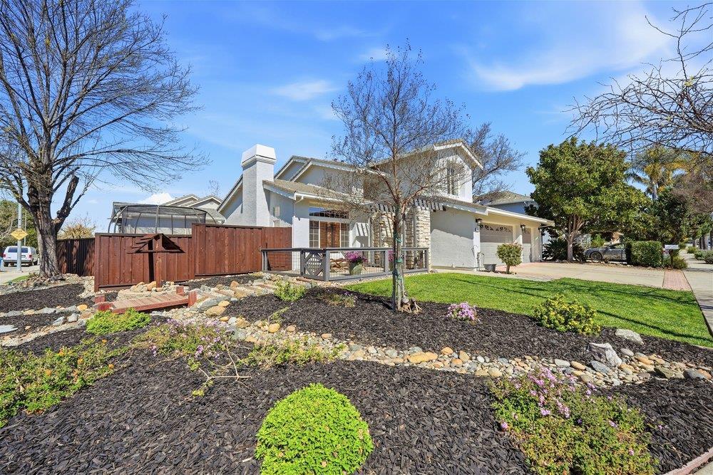 Front Image Thumbnail for ML82037703