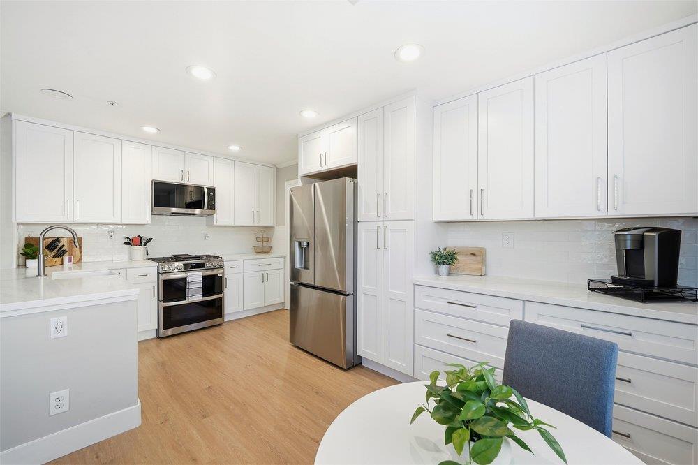 Detail Gallery Image 10 of 40 For 705 Barrett Ave, Morgan Hill,  CA 95037 - 4 Beds | 3 Baths