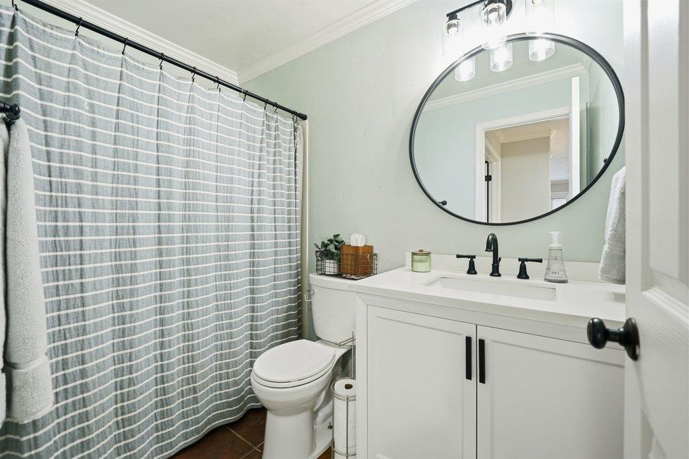 Detail Gallery Image 17 of 40 For 705 Barrett Ave, Morgan Hill,  CA 95037 - 4 Beds | 3 Baths