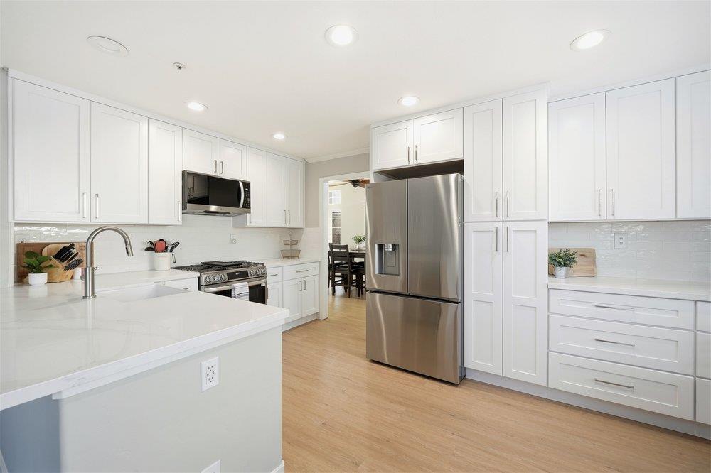 Detail Gallery Image 12 of 40 For 705 Barrett Ave, Morgan Hill,  CA 95037 - 4 Beds | 3 Baths