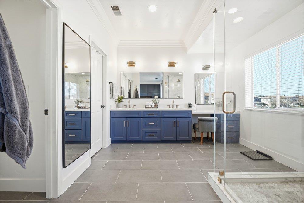 Detail Gallery Image 21 of 40 For 705 Barrett Ave, Morgan Hill,  CA 95037 - 4 Beds | 3 Baths