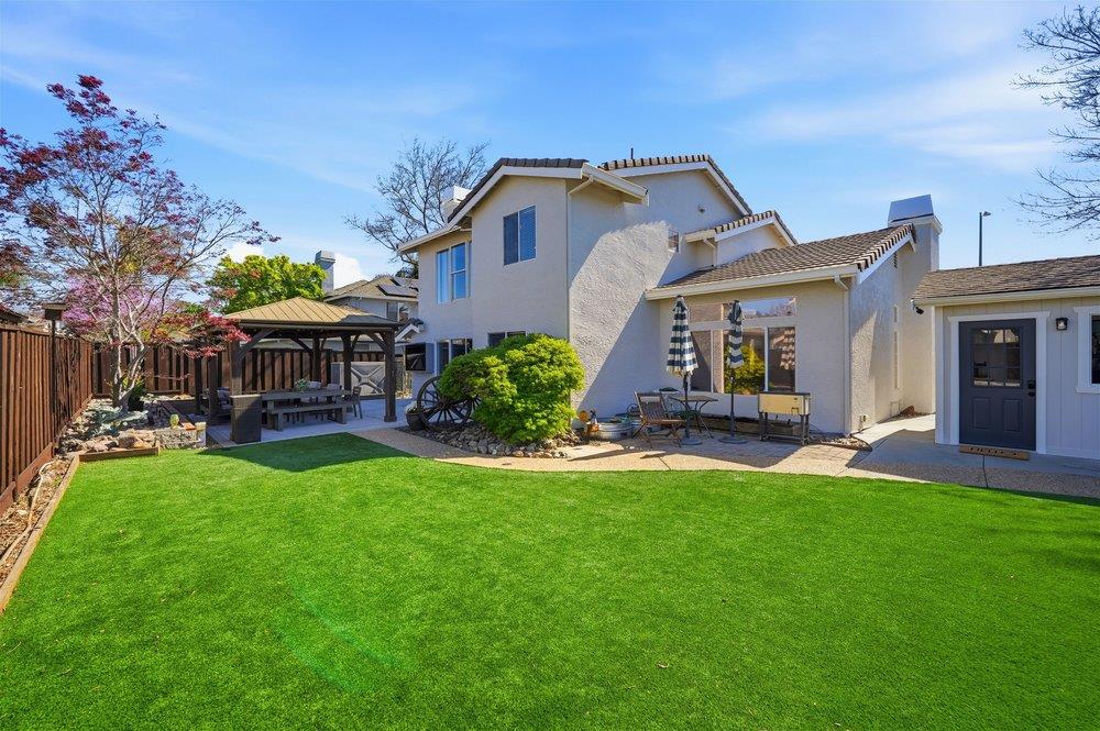 Detail Gallery Image 33 of 40 For 705 Barrett Ave, Morgan Hill,  CA 95037 - 4 Beds | 3 Baths