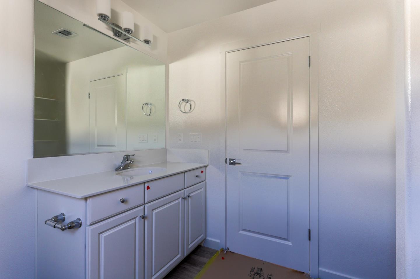Detail Gallery Image 9 of 11 For 626 Carmel Ave, Marina,  CA 93933 - 2 Beds | 1 Baths