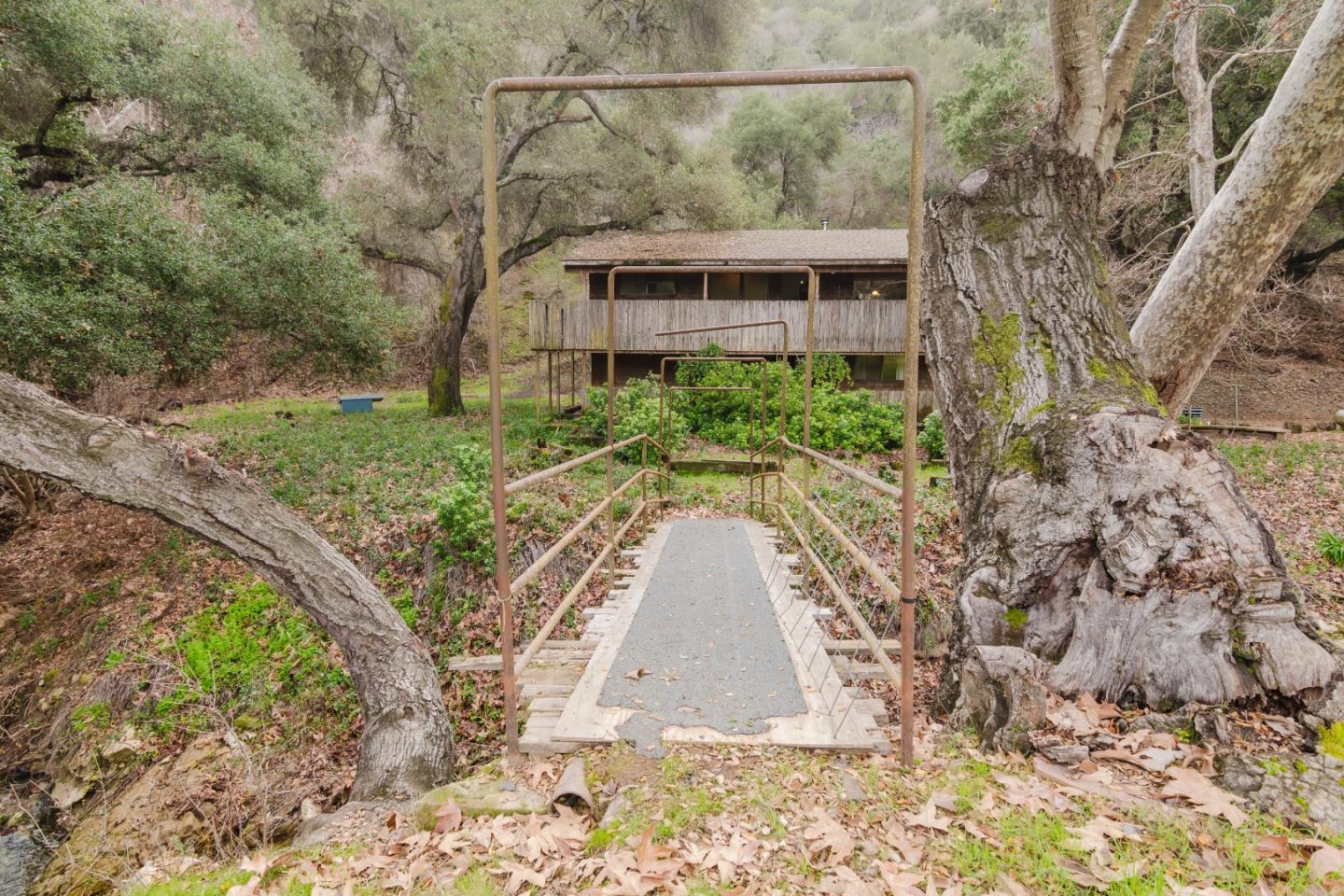 Detail Gallery Image 13 of 26 For 54101 Pine Canyon Rd, King City,  CA 93930 - 5 Beds | 2 Baths