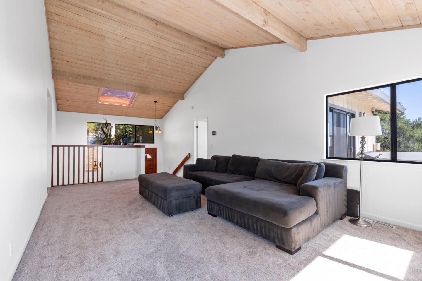 Detail Gallery Image 5 of 21 For 25435 Hutchinson Rd, Los Gatos,  CA 95033 - 4 Beds | 3 Baths