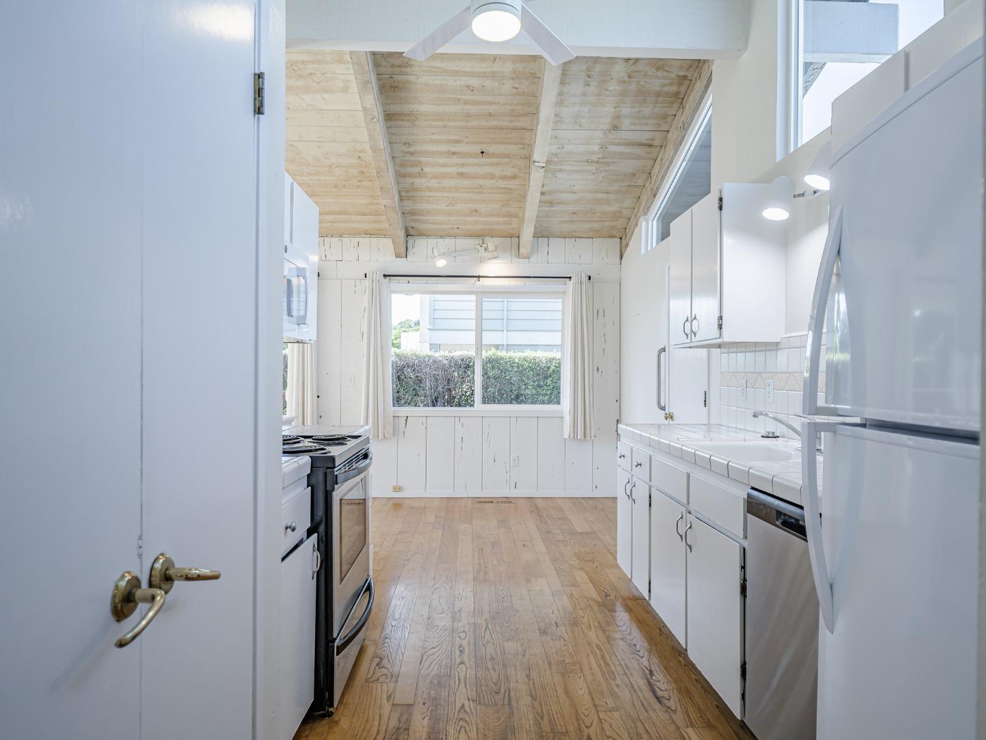 Detail Gallery Image 33 of 49 For 640 Saint Andrews Dr, Aptos,  CA 95003 - 3 Beds | 2 Baths