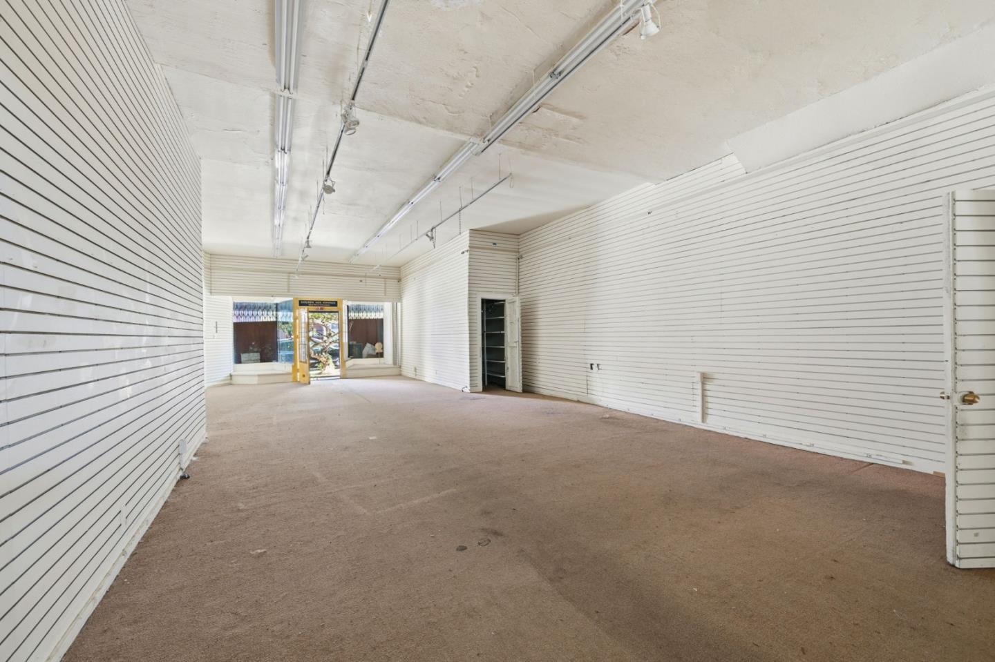 Detail Gallery Image 4 of 5 For 1377 9th Ave, San Francisco,  CA 94122 - – Beds | – Baths