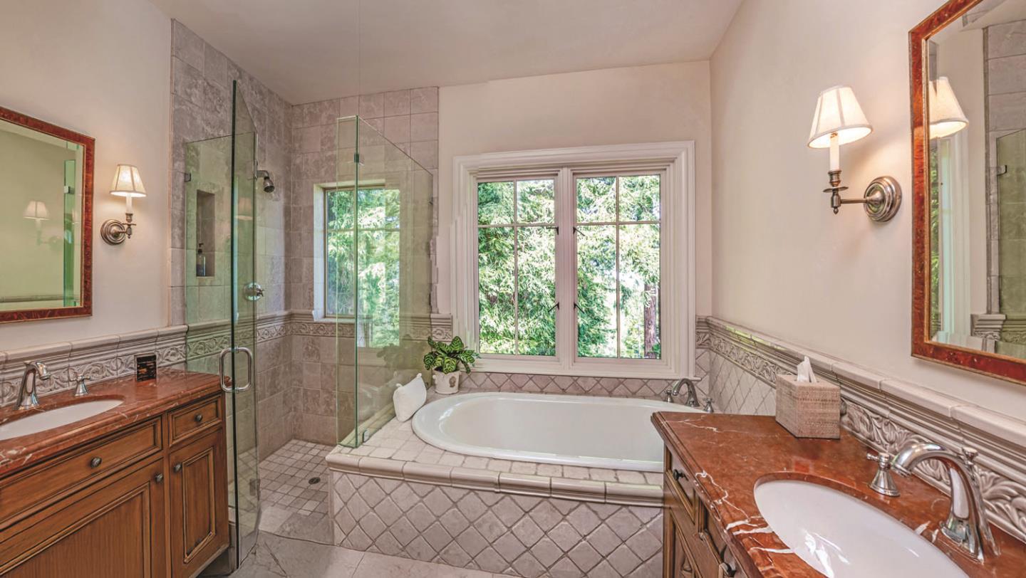 Detail Gallery Image 16 of 24 For 950 Espinosa Rd, Woodside,  CA 94062 - 4 Beds | 3/1 Baths