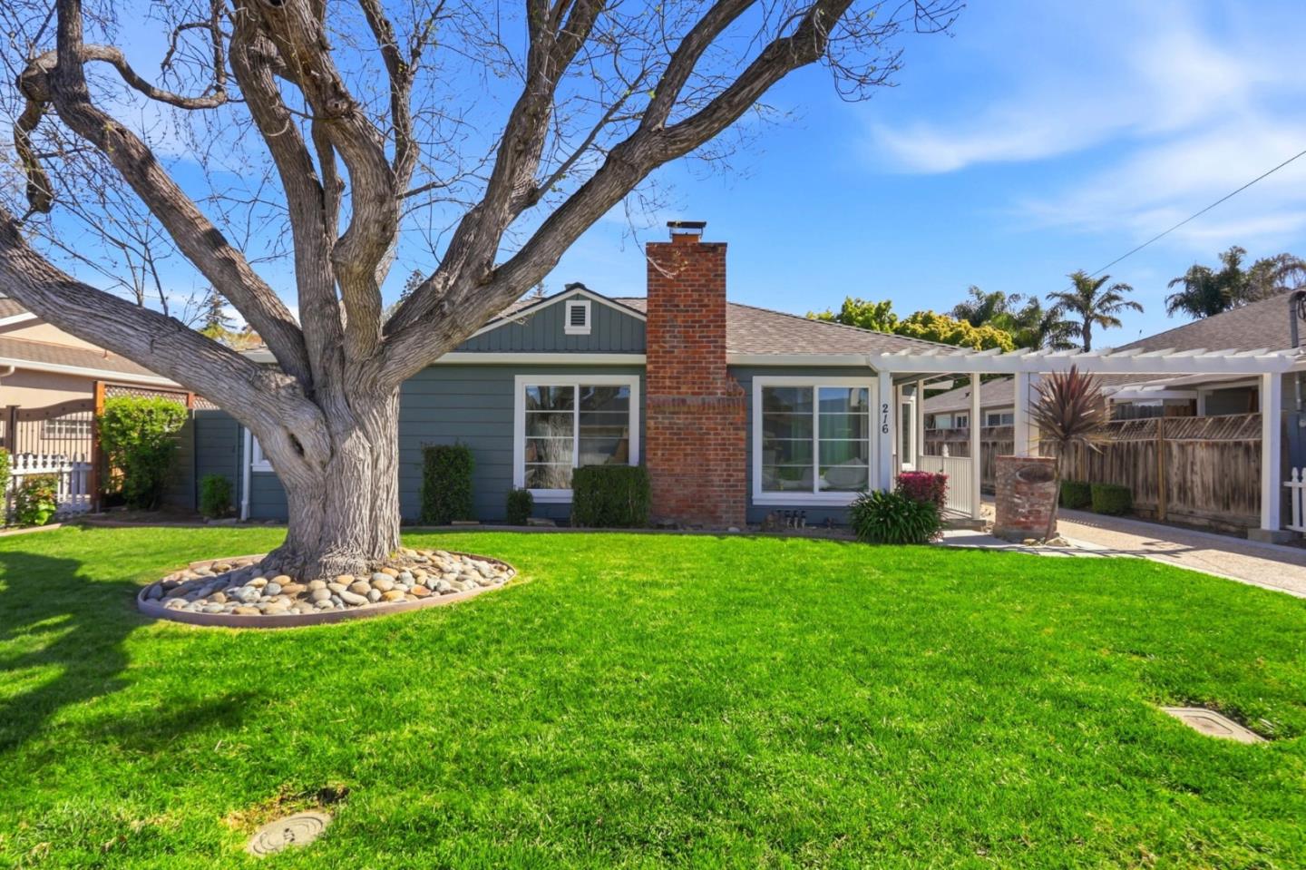 Detail Gallery Image 2 of 48 For 216 Douglane Ave, Santa Clara,  CA 95050 - 4 Beds | 3 Baths