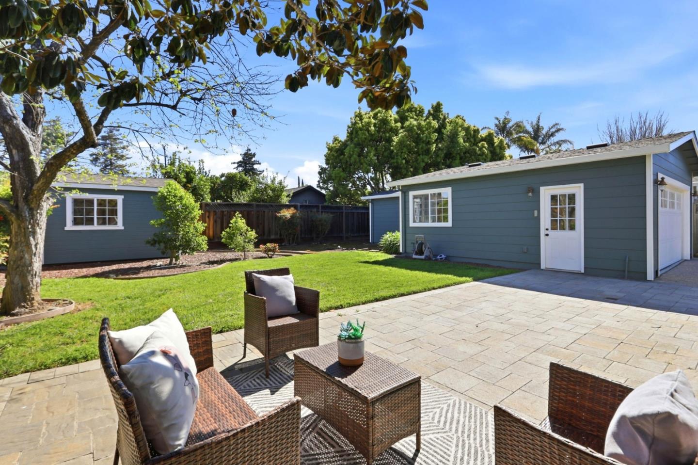 Detail Gallery Image 39 of 48 For 216 Douglane Ave, Santa Clara,  CA 95050 - 4 Beds | 3 Baths