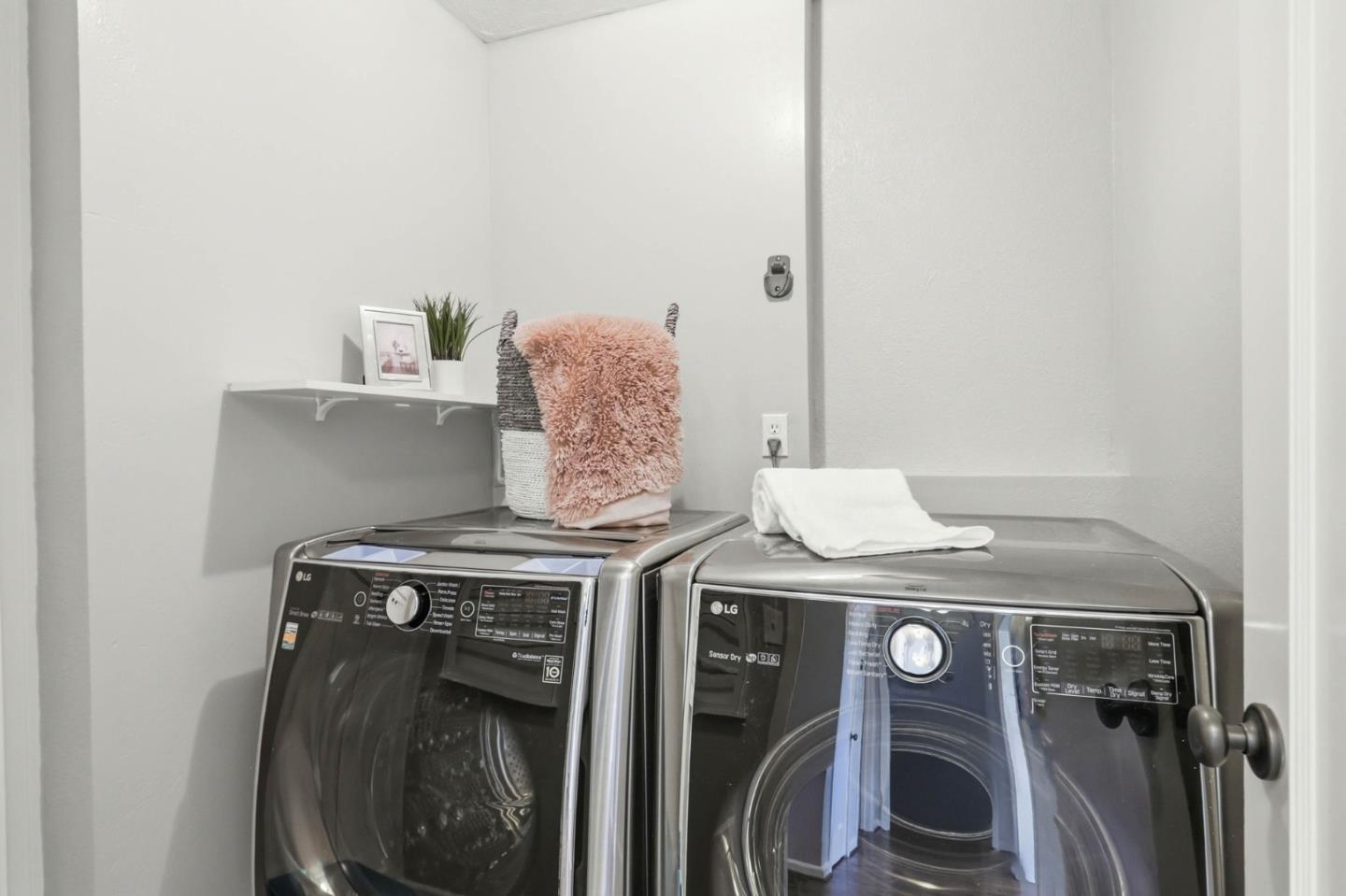 Detail Gallery Image 45 of 48 For 216 Douglane Ave, Santa Clara,  CA 95050 - 4 Beds | 3 Baths