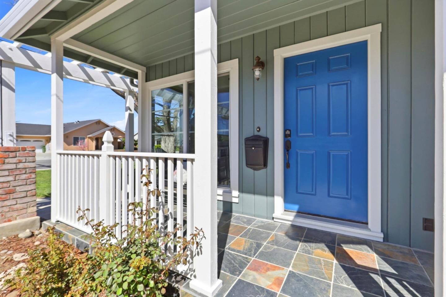 Detail Gallery Image 6 of 48 For 216 Douglane Ave, Santa Clara,  CA 95050 - 4 Beds | 3 Baths