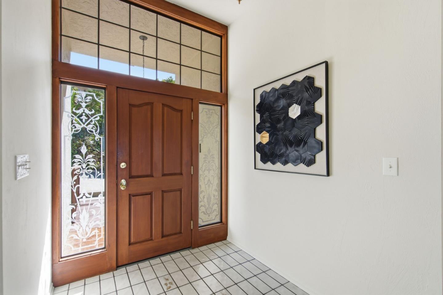 Detail Gallery Image 11 of 87 For 2734 Summit Dr, Burlingame,  CA 94010 - 3 Beds | 3 Baths