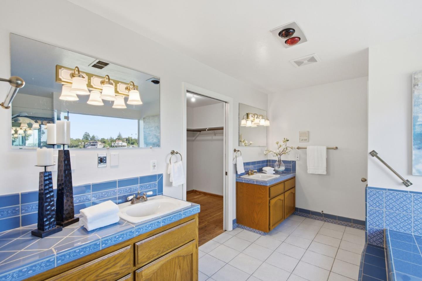 Detail Gallery Image 40 of 87 For 2734 Summit Dr, Burlingame,  CA 94010 - 3 Beds | 3 Baths