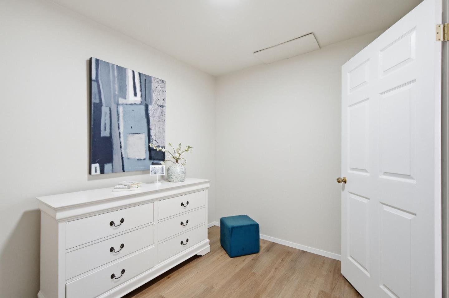 Detail Gallery Image 59 of 87 For 2734 Summit Dr, Burlingame,  CA 94010 - 3 Beds | 3 Baths