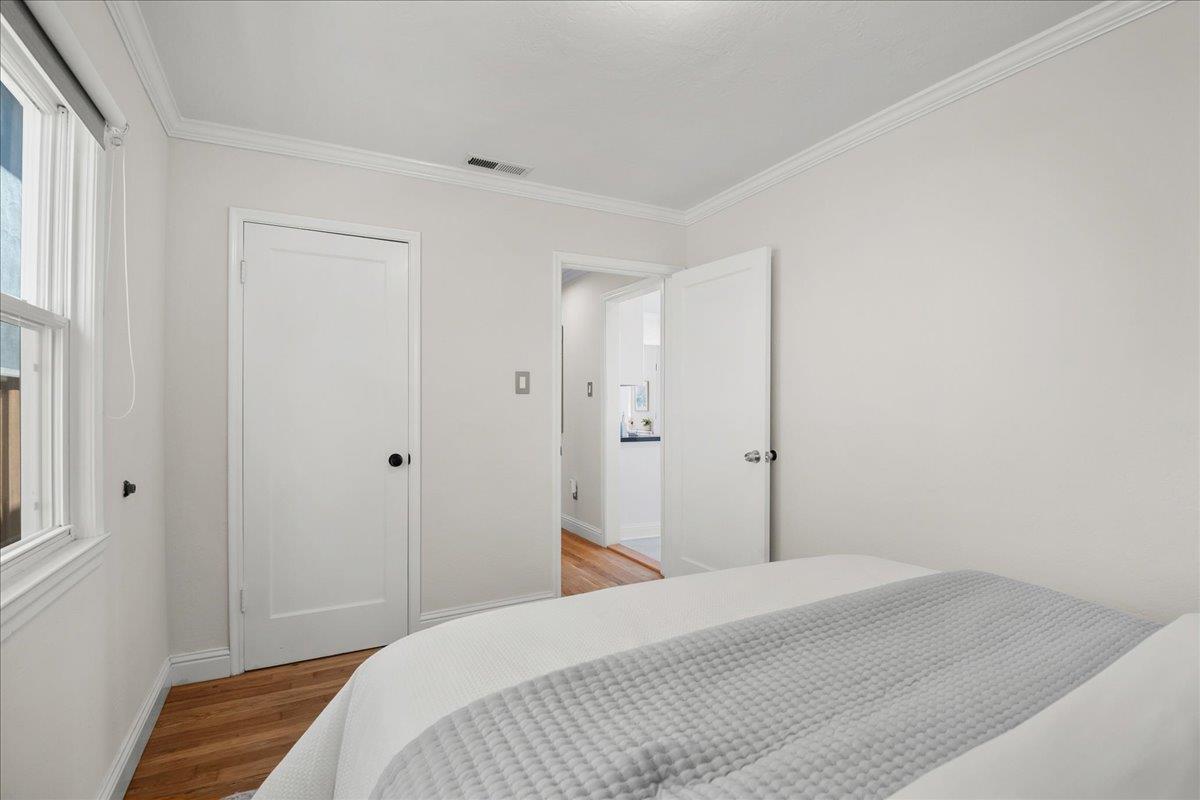 Detail Gallery Image 19 of 27 For 1105 Oak Ave, Redwood City,  CA 94061 - 2 Beds | 1 Baths