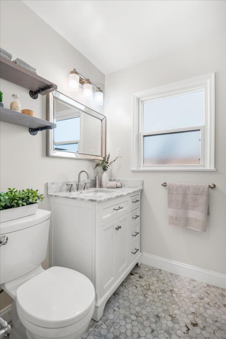 Detail Gallery Image 21 of 27 For 1105 Oak Ave, Redwood City,  CA 94061 - 2 Beds | 1 Baths