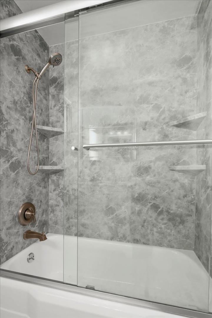 Detail Gallery Image 22 of 27 For 1105 Oak Ave, Redwood City,  CA 94061 - 2 Beds | 1 Baths