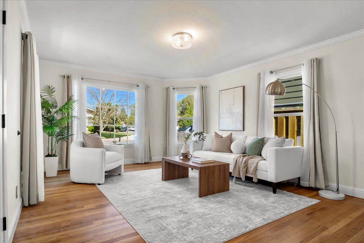 Detail Gallery Image 5 of 27 For 1105 Oak Ave, Redwood City,  CA 94061 - 2 Beds | 1 Baths