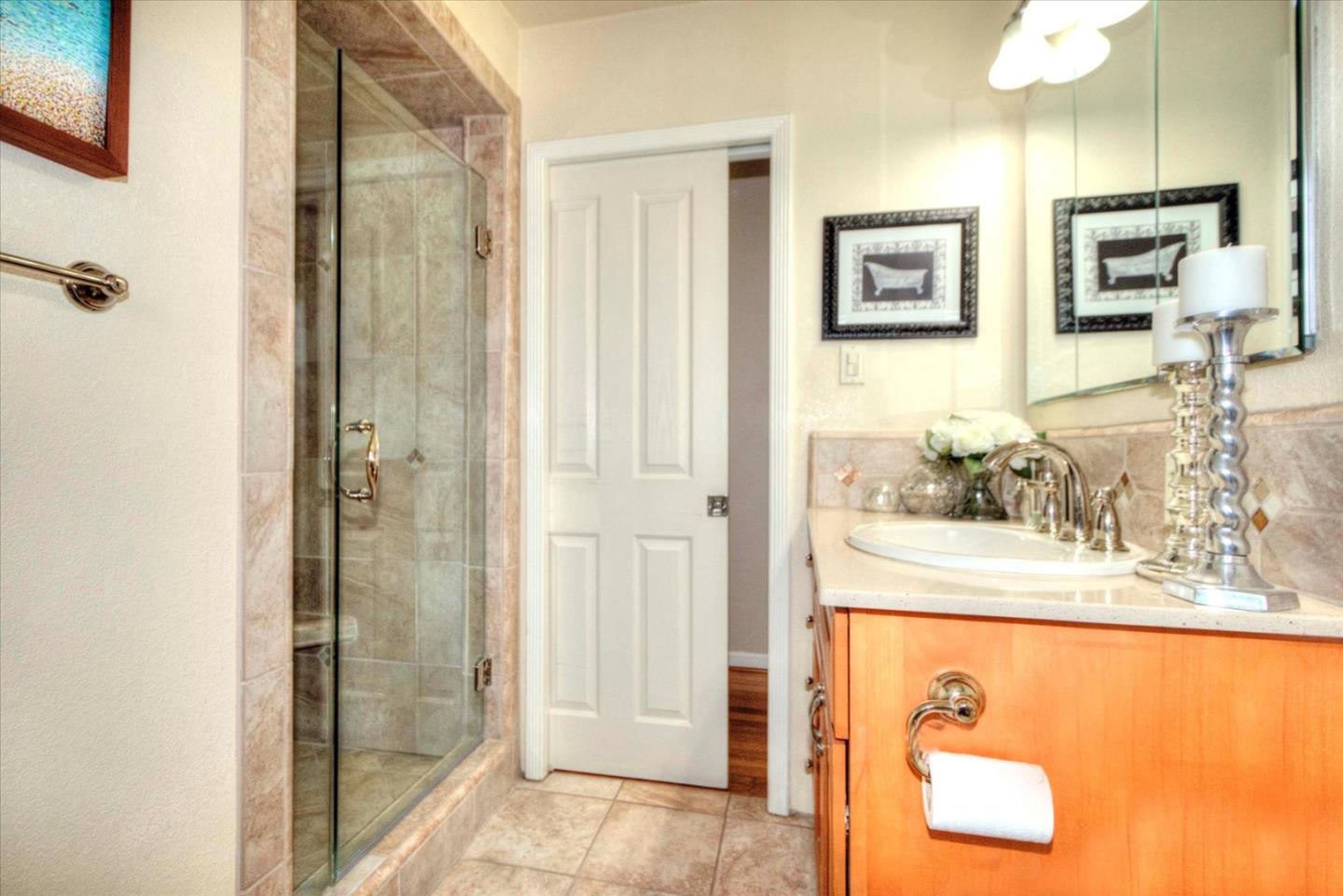 Detail Gallery Image 13 of 18 For 1523 Virginia Ave, Redwood City,  CA 94061 - 3 Beds | 1 Baths