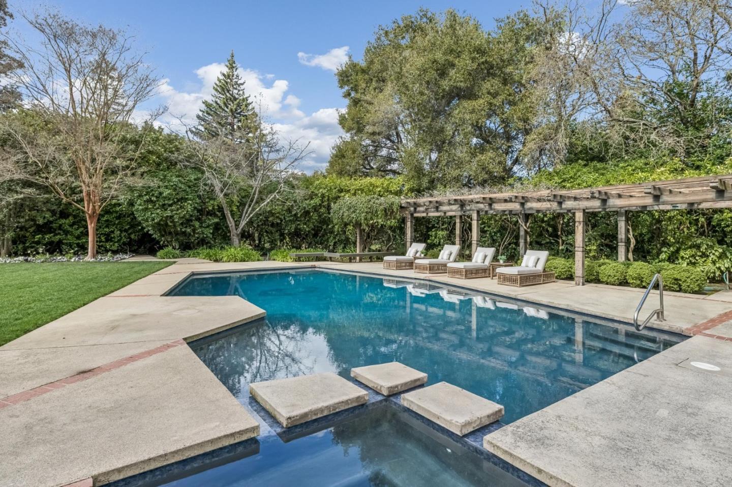 Detail Gallery Image 55 of 75 For 53 Mccormick Ln, Atherton,  CA 94027 - 6 Beds | 4/2 Baths