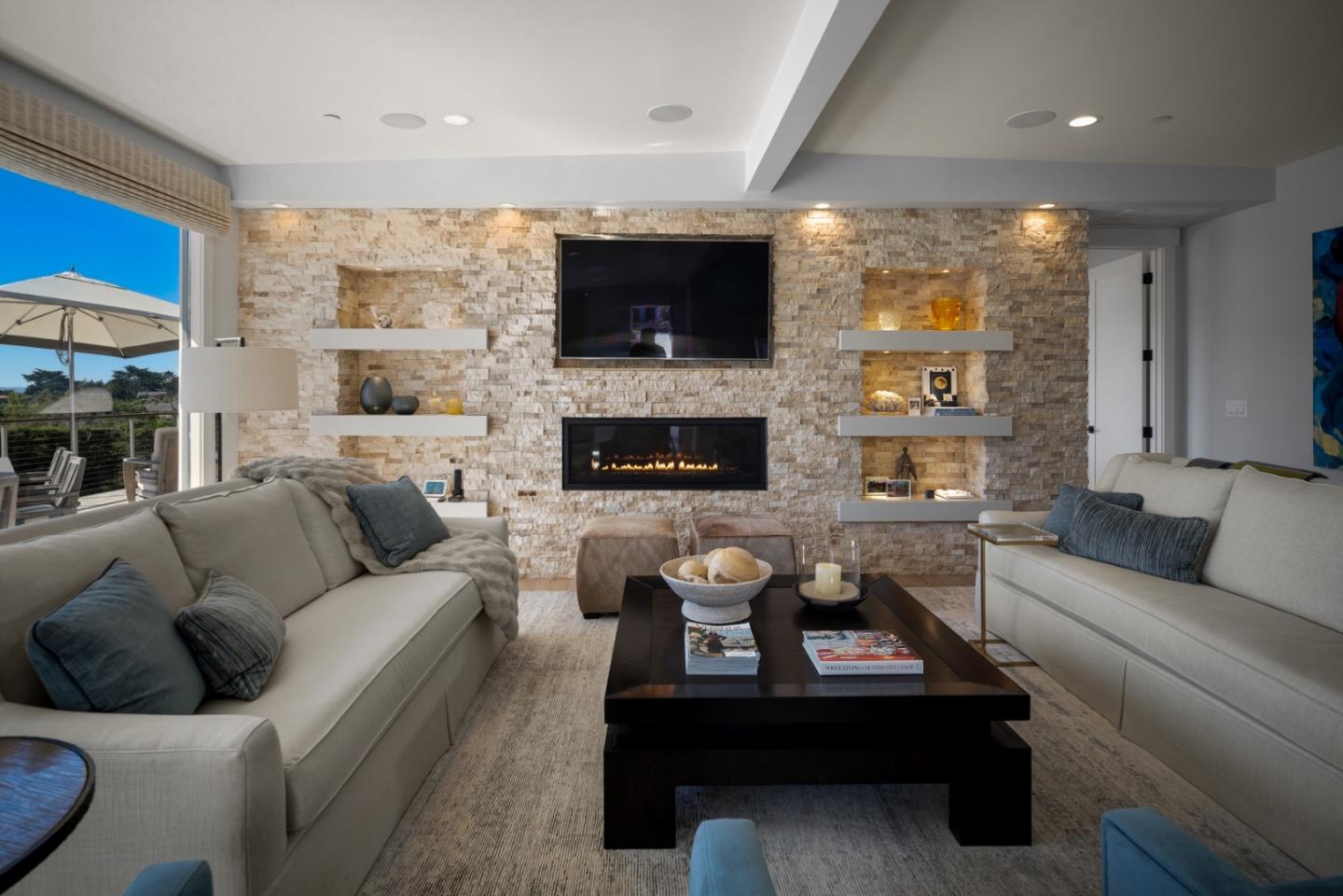 Detail Gallery Image 3 of 51 For 26126 Ladera Dr, Carmel,  CA 93923 - 3 Beds | 3/1 Baths