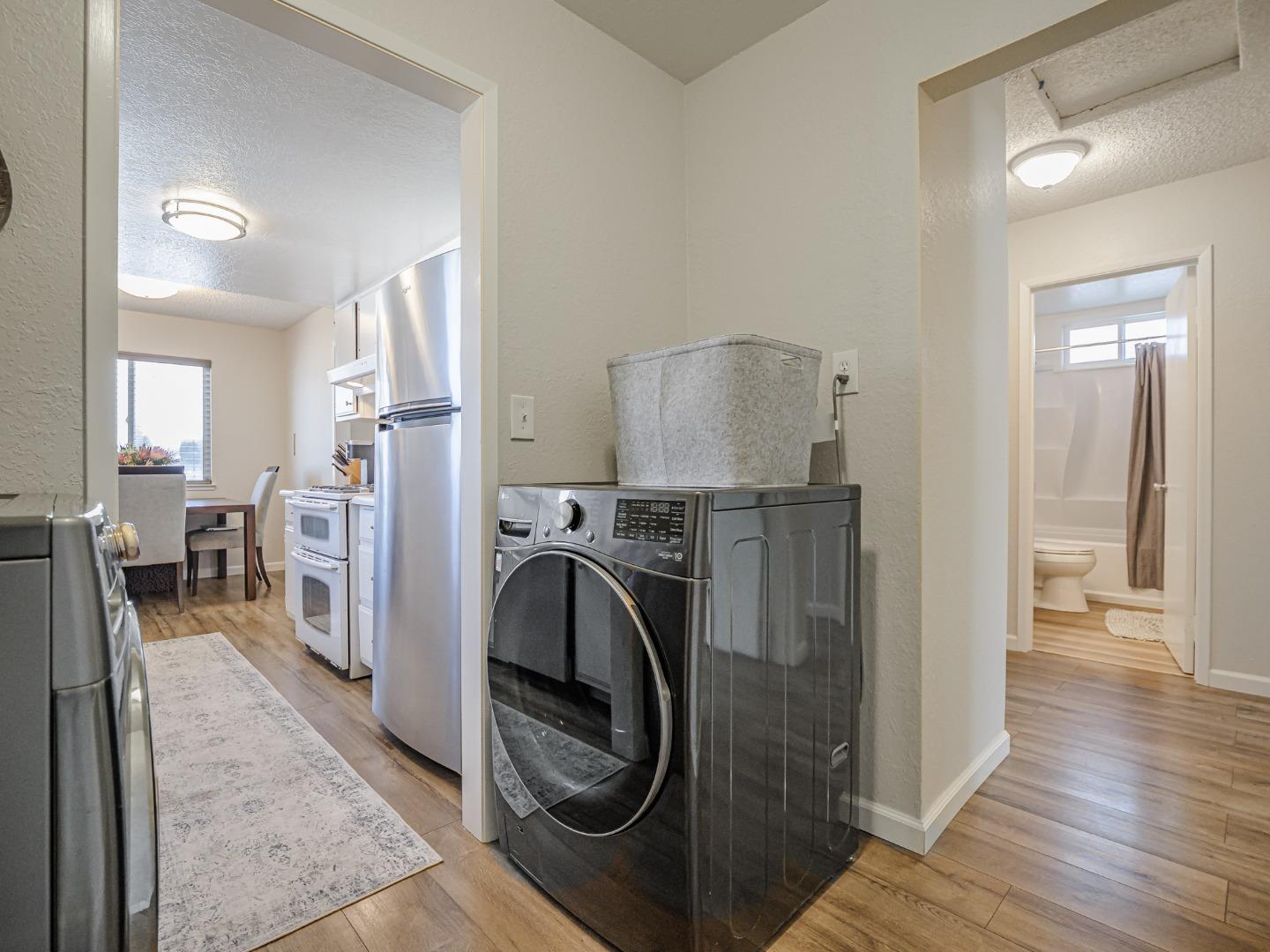 Detail Gallery Image 13 of 30 For 569 Cedar Dr, Watsonville,  CA 95076 - 2 Beds | 1 Baths