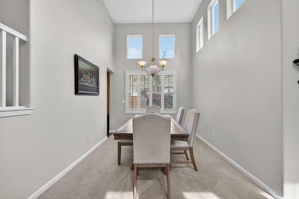 Detail Gallery Image 13 of 49 For 730 Calais Dr, Hollister,  CA 95023 - 4 Beds | 3 Baths