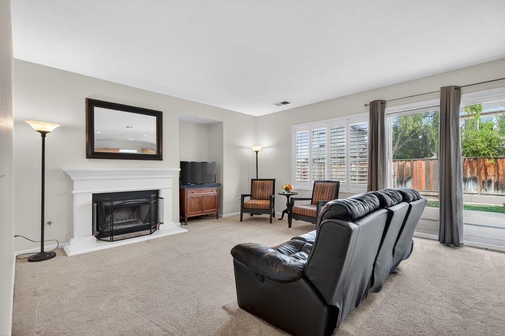 Detail Gallery Image 21 of 49 For 730 Calais Dr, Hollister,  CA 95023 - 4 Beds | 3 Baths