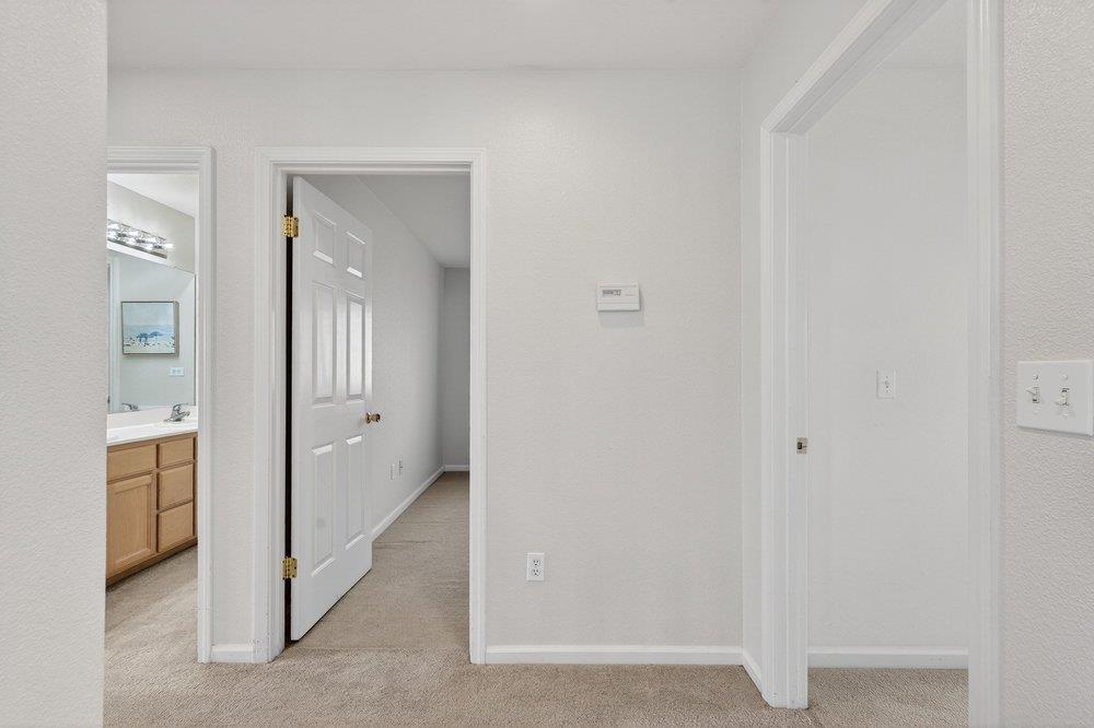 Detail Gallery Image 28 of 49 For 730 Calais Dr, Hollister,  CA 95023 - 4 Beds | 3 Baths