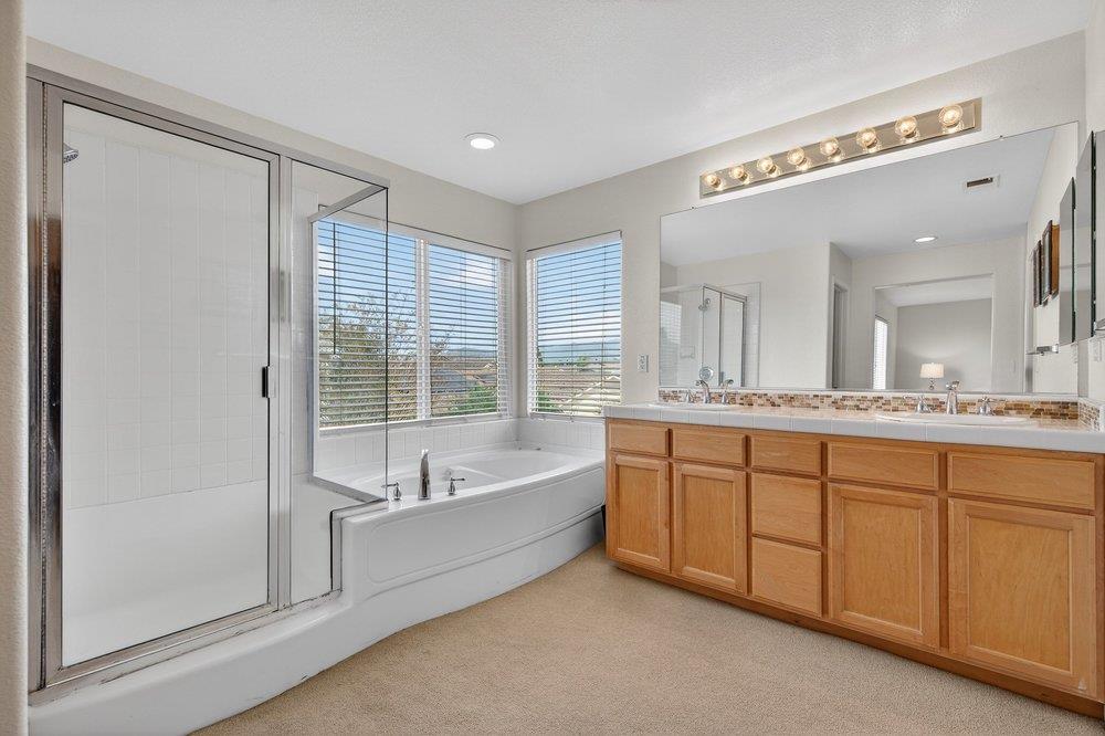 Detail Gallery Image 40 of 49 For 730 Calais Dr, Hollister,  CA 95023 - 4 Beds | 3 Baths