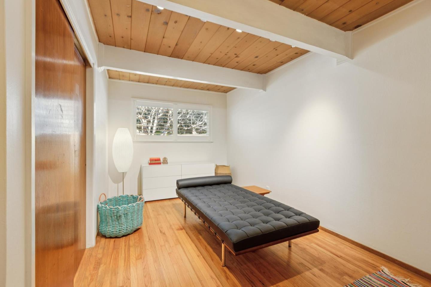 Detail Gallery Image 22 of 36 For 355 San Carlos Ave, El Granada,  CA 94018 - 3 Beds | 2 Baths