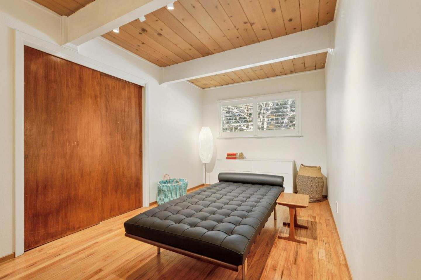 Detail Gallery Image 23 of 36 For 355 San Carlos Ave, El Granada,  CA 94018 - 3 Beds | 2 Baths