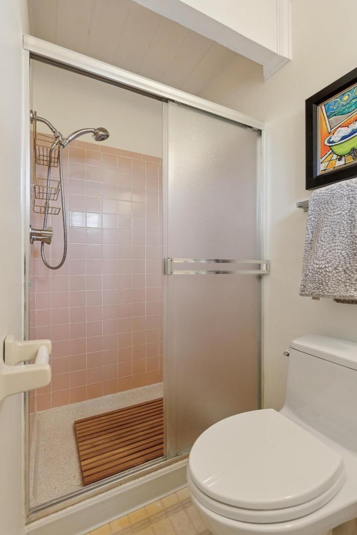Detail Gallery Image 27 of 36 For 355 San Carlos Ave, El Granada,  CA 94018 - 3 Beds | 2 Baths