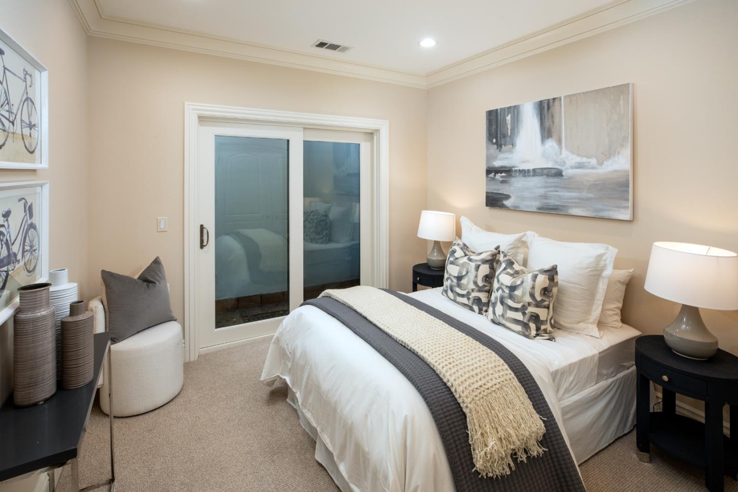 Detail Gallery Image 23 of 28 For 17 Almendral Ave, Atherton,  CA 94027 - 4 Beds | 4/1 Baths