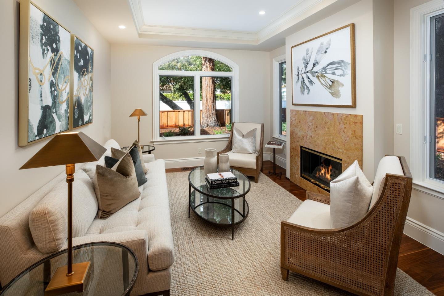 Detail Gallery Image 5 of 28 For 17 Almendral Ave, Atherton,  CA 94027 - 4 Beds | 4/1 Baths