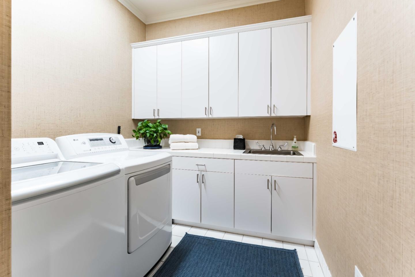 Detail Gallery Image 27 of 47 For 160 Phillip Rd, Woodside,  CA 94062 - 5 Beds | 5/1 Baths