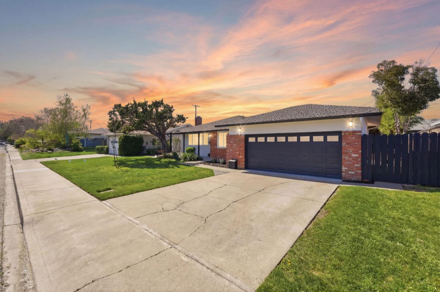 Detail Gallery Image 2 of 50 For 774 Ridge Rd, Santa Clara,  CA 95051 - 3 Beds | 2 Baths