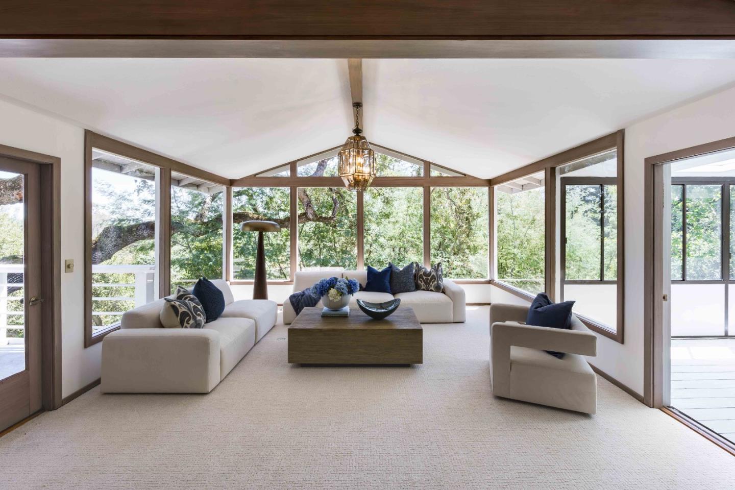 Detail Gallery Image 12 of 37 For 927 Continental Dr, Menlo Park,  CA 94025 - 4 Beds | 4/1 Baths