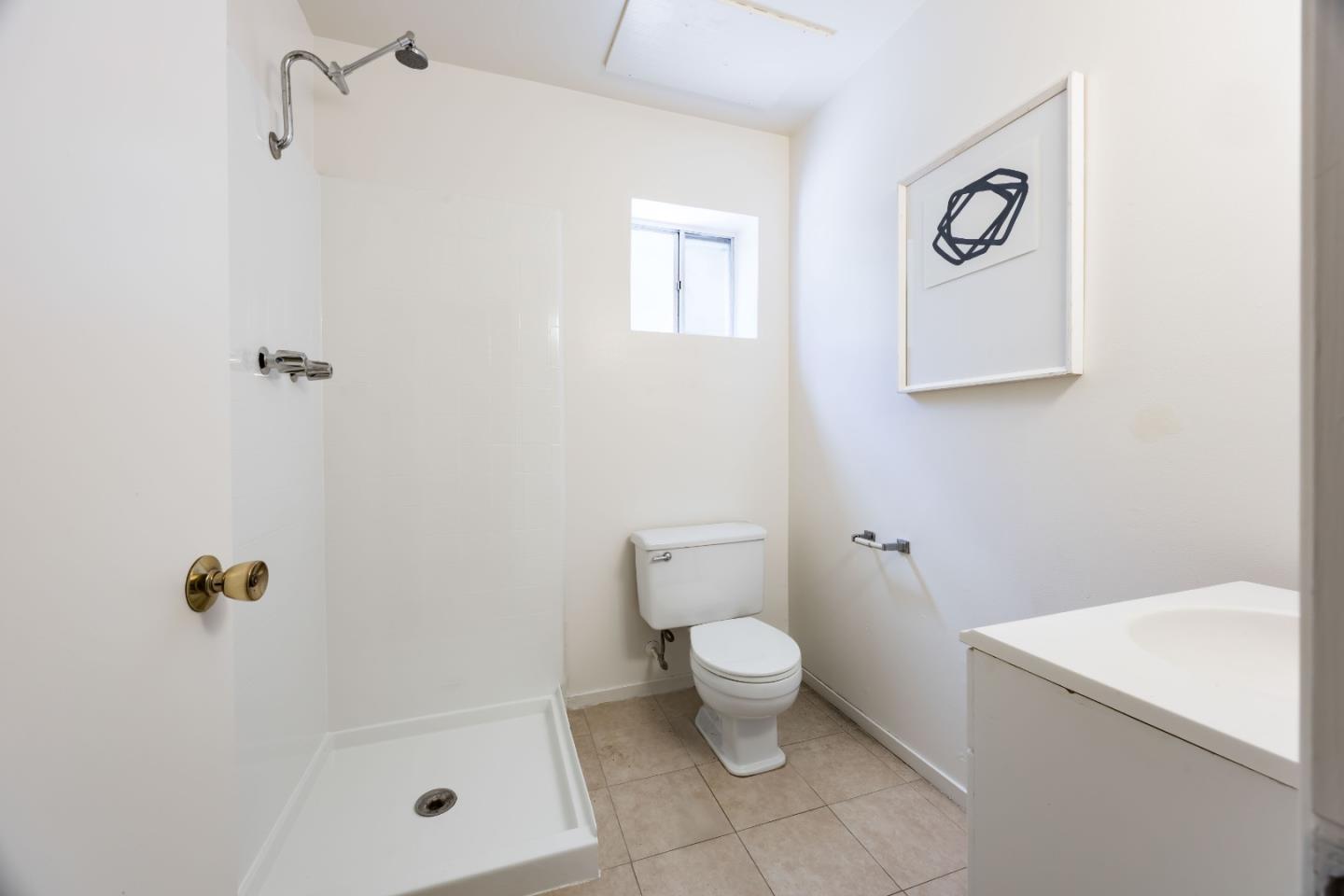 Detail Gallery Image 32 of 37 For 927 Continental Dr, Menlo Park,  CA 94025 - 4 Beds | 4/1 Baths