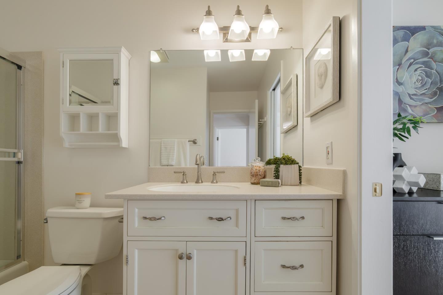 Detail Gallery Image 14 of 20 For 610 Gilbert Ave #25,  Menlo Park,  CA 94025 - 2 Beds | 1 Baths