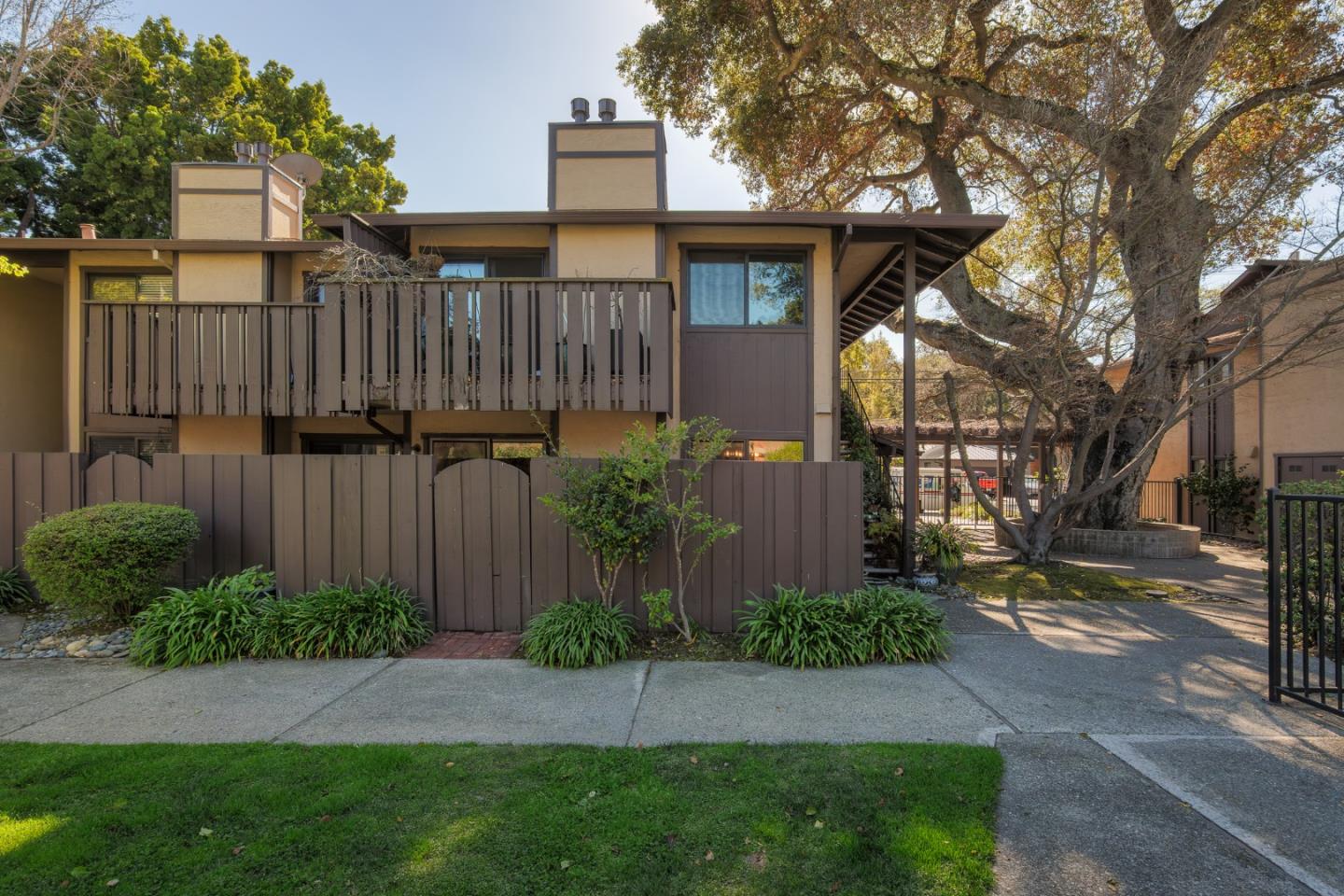 Detail Gallery Image 18 of 20 For 610 Gilbert Ave #25,  Menlo Park,  CA 94025 - 2 Beds | 1 Baths