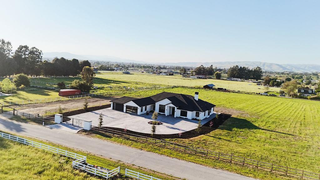 Detail Gallery Image 38 of 40 For 600 Torrano Ct, Hollister,  CA 95023 - 4 Beds | 3/1 Baths