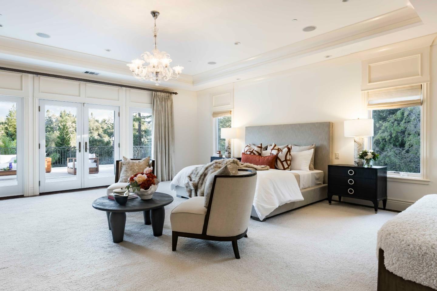 Detail Gallery Image 25 of 45 For 85 Belbrook Way, Atherton,  CA 94027 - 5 Beds | 6/1 Baths