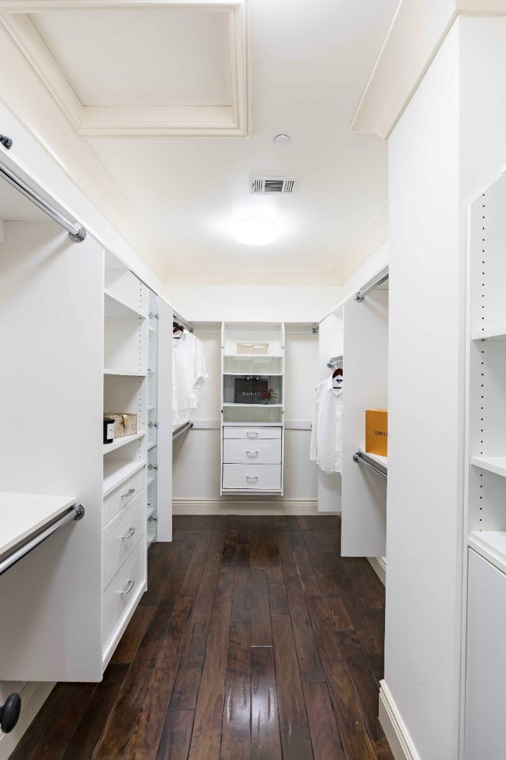 Detail Gallery Image 30 of 45 For 85 Belbrook Way, Atherton,  CA 94027 - 5 Beds | 6/1 Baths