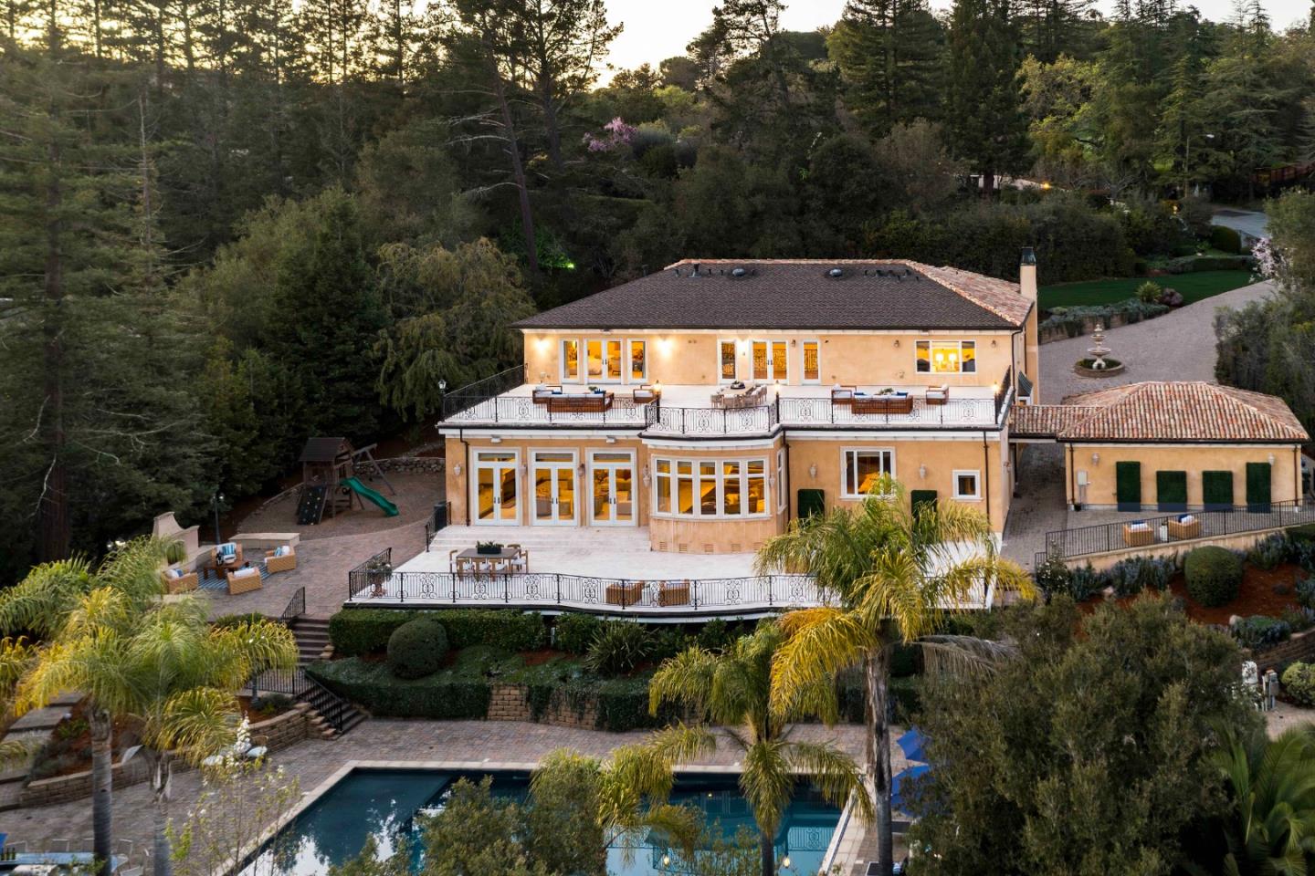 Detail Gallery Image 32 of 45 For 85 Belbrook Way, Atherton,  CA 94027 - 5 Beds | 6/1 Baths