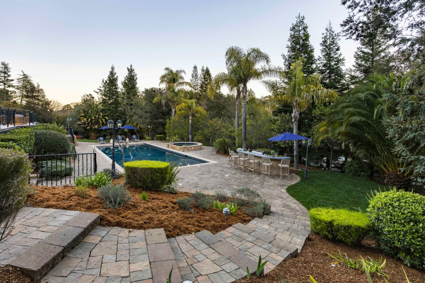 Detail Gallery Image 33 of 45 For 85 Belbrook Way, Atherton,  CA 94027 - 5 Beds | 6/1 Baths