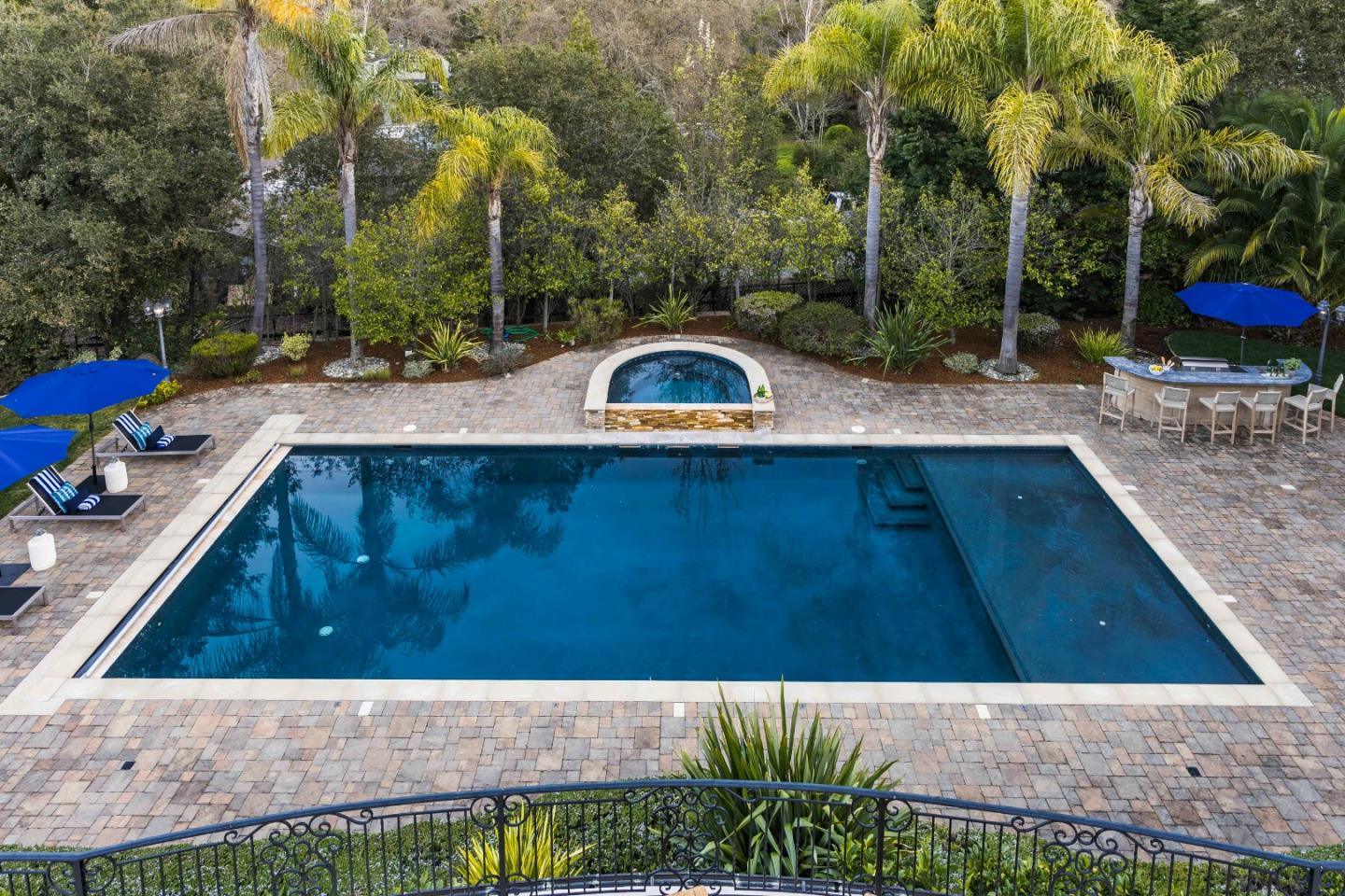 Detail Gallery Image 34 of 45 For 85 Belbrook Way, Atherton,  CA 94027 - 5 Beds | 6/1 Baths