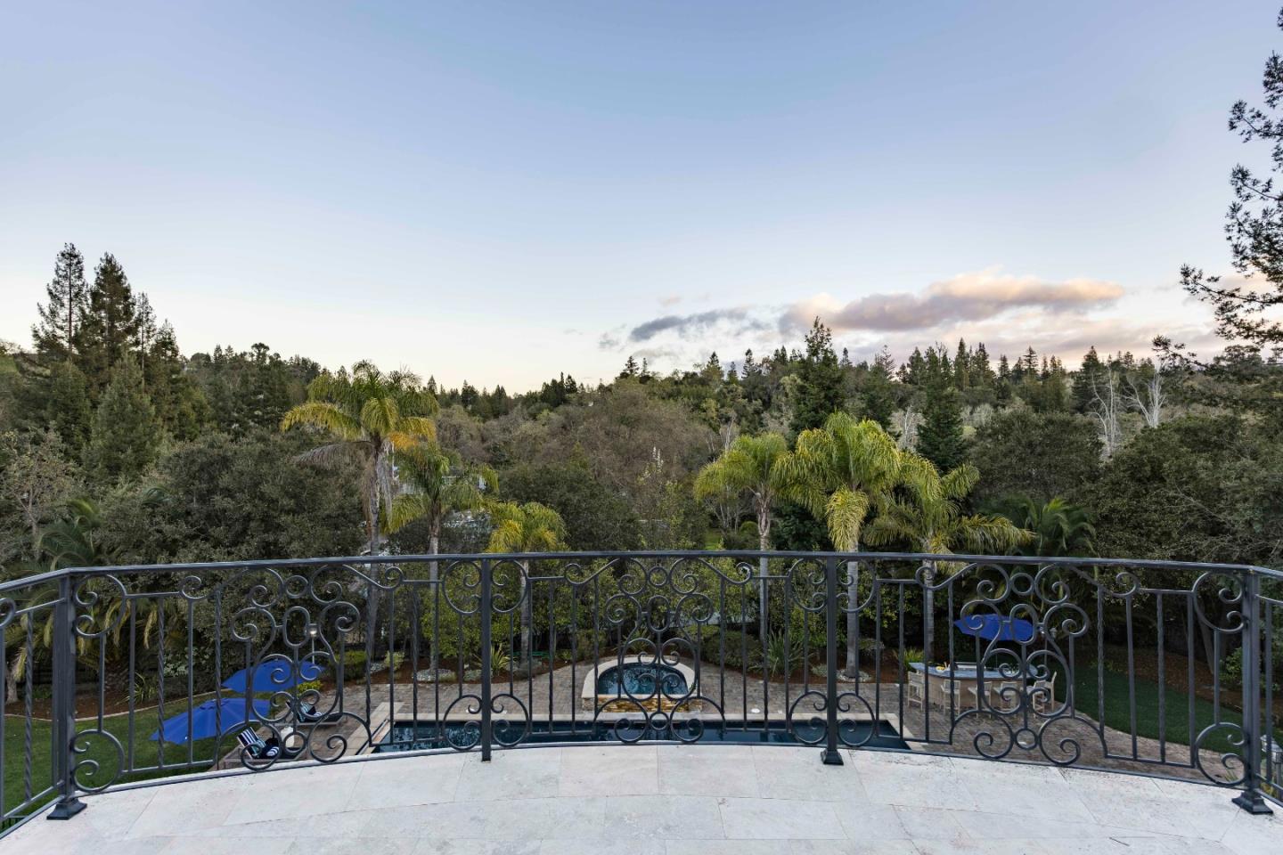 Detail Gallery Image 37 of 45 For 85 Belbrook Way, Atherton,  CA 94027 - 5 Beds | 6/1 Baths