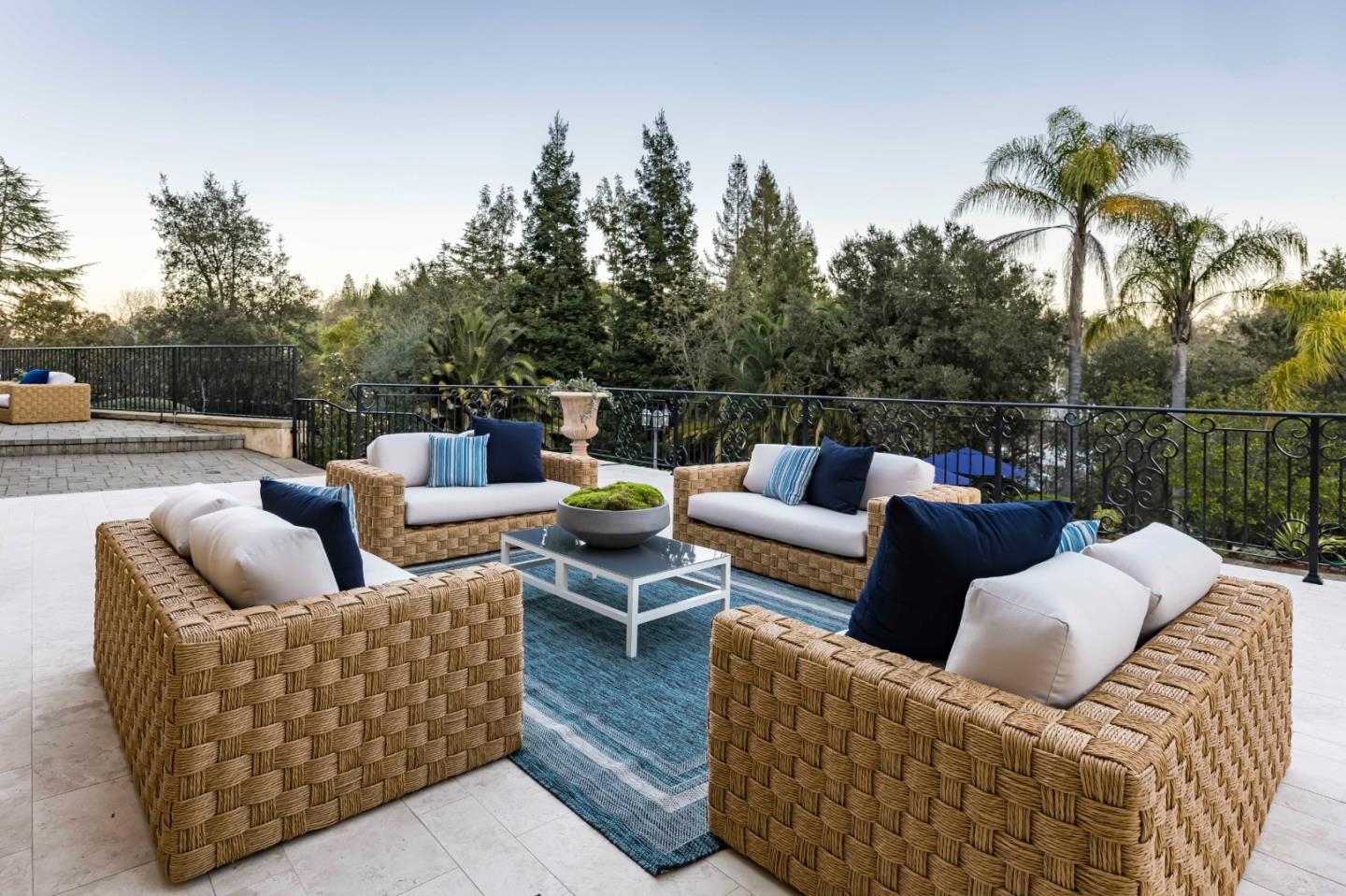 Detail Gallery Image 40 of 45 For 85 Belbrook Way, Atherton,  CA 94027 - 5 Beds | 6/1 Baths